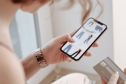 Consumer behaviour mobile apps